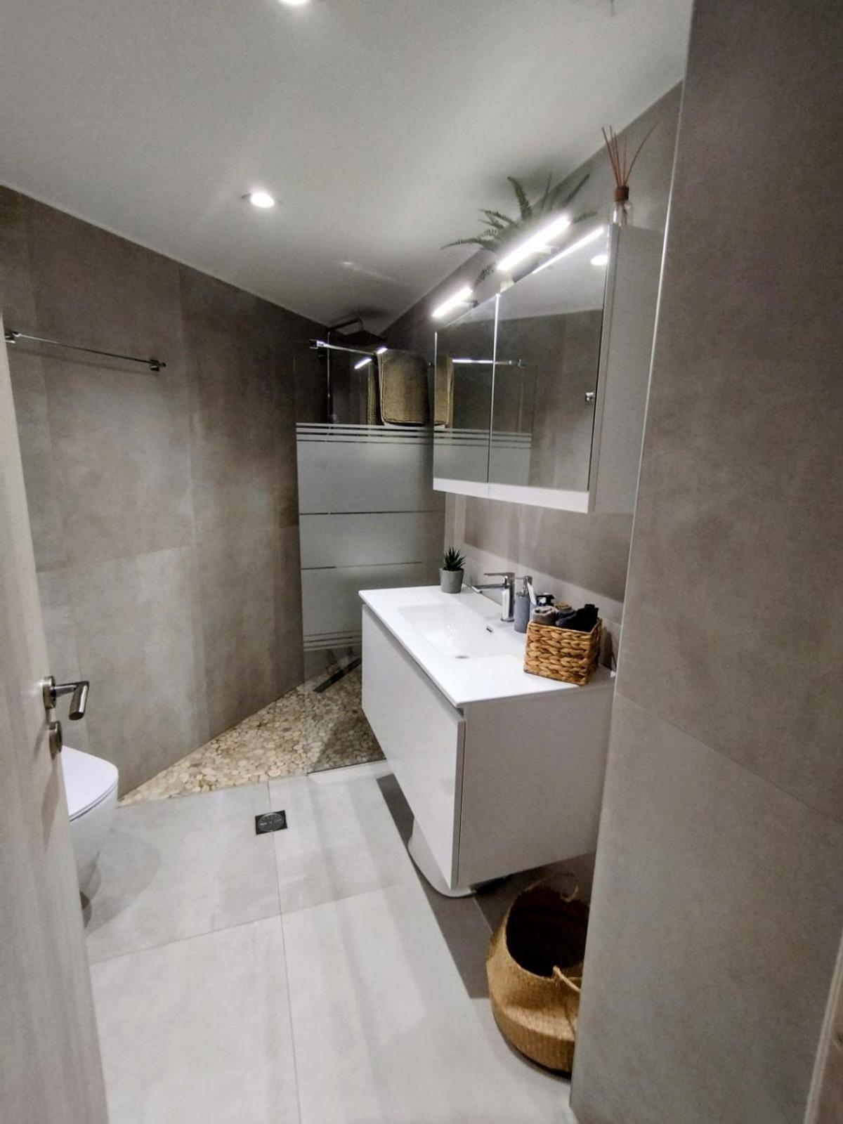 Floral Home 1 - Ground Floor Apt With Courtyard And Private Parking! เอเธนส์ ภายนอก รูปภาพ