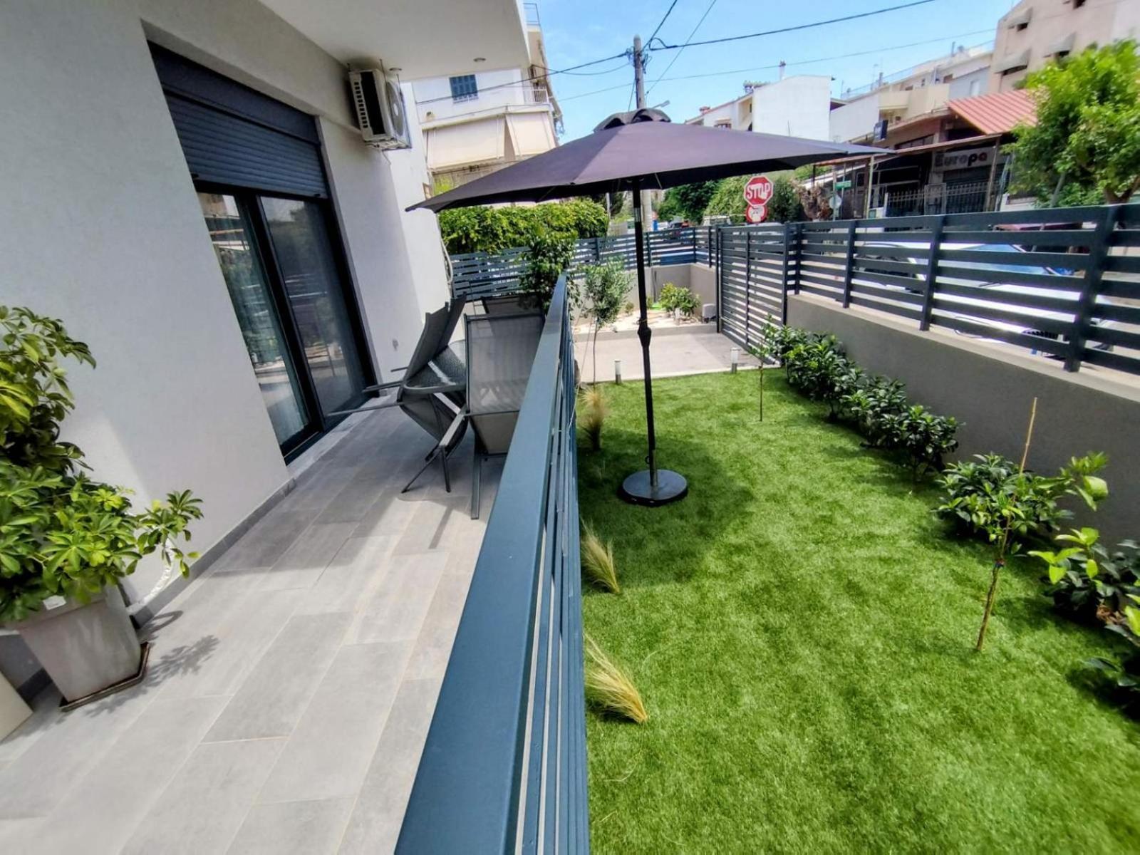 Floral Home 1 - Ground Floor Apt With Courtyard And Private Parking! เอเธนส์ ภายนอก รูปภาพ